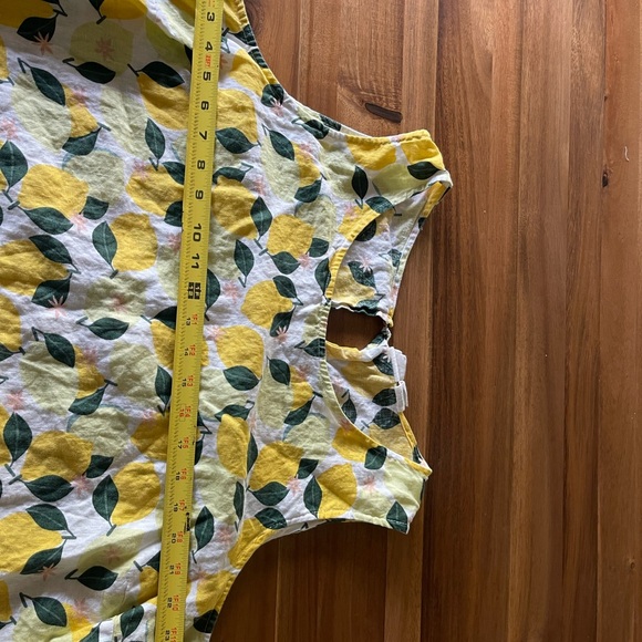 C&C California Lemon Print Midi Dress - Picture 6 of 6